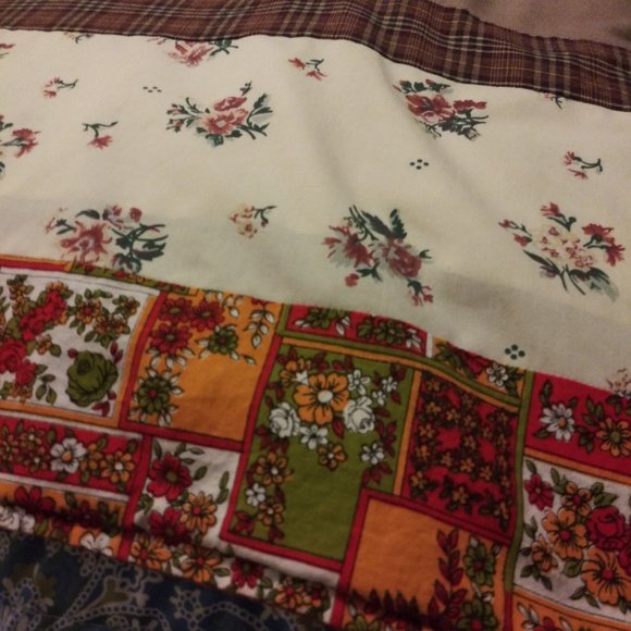 2259 Hand Crafted Throw - Picture 3 of 11